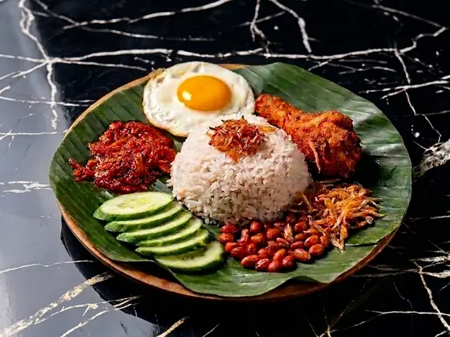 Nasi Lemak with Fried Chicken